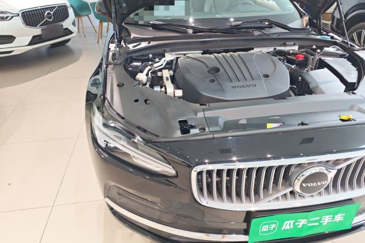 Used Volvo S90 2024 B5 Zhiyi Luxury Edition Engine Bay Right
