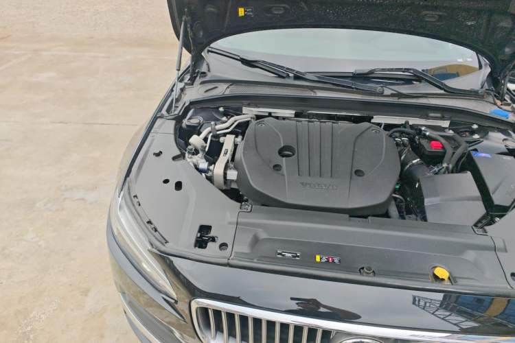 Used Volvo S90 2024 B5 Zhiyi Luxury Edition Engine Bay Right