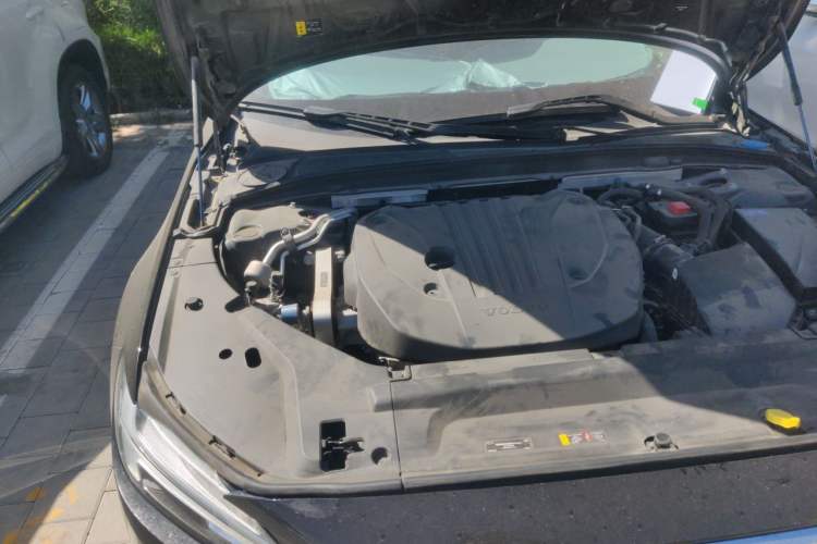 Used Volvo S90 2024 B5 Zhiyuan Luxury Edition Engine Bay Right