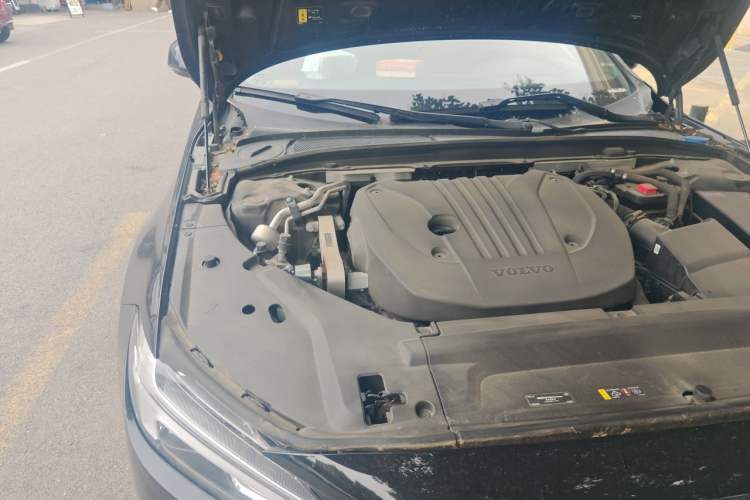 Used Volvo S90 2024 B5 Zhiyuan Luxury Edition Engine Bay Right