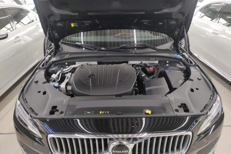 Used Volvo S90 2024 B5 Zhiyi Luxury Edition Engine Bay