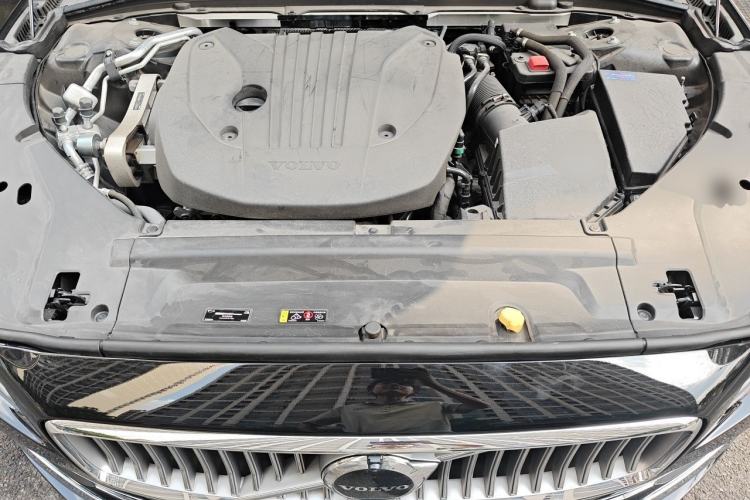 Used Volvo S90 2024 B5 Zhiyi Luxury Edition Engine Bay