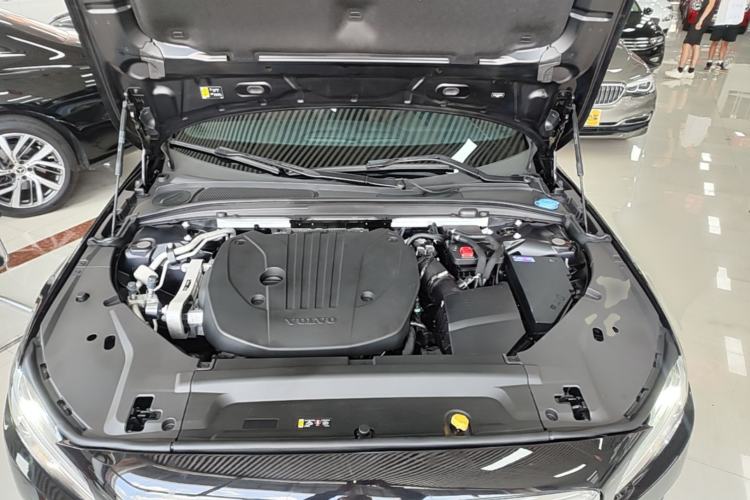 Used Volvo S90 2024 B5 Zhiyi Luxury Edition Engine Bay