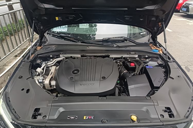 Used Volvo S90 2024 B5 Zhiyi Luxury Edition Engine Bay