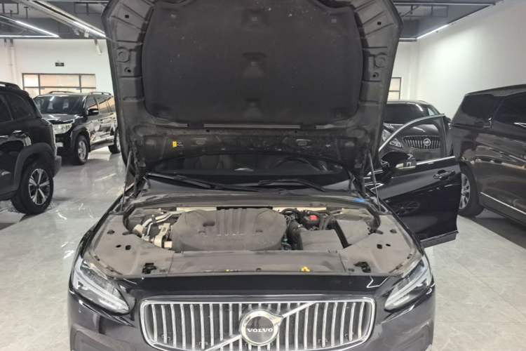 Used Volvo S90 2024 B5 Zhiyuan Luxury Edition Engine Bay
