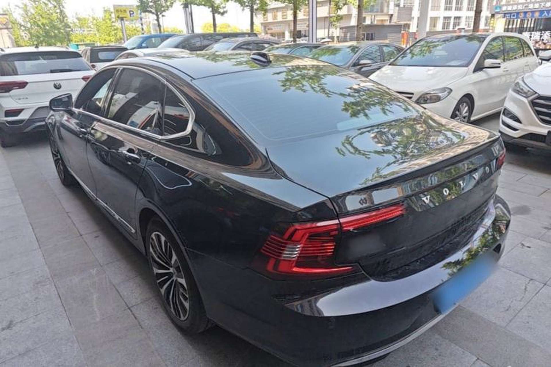 Used Volvo S90 2024 B5 Zhiyi Luxury Edition Exterior 2