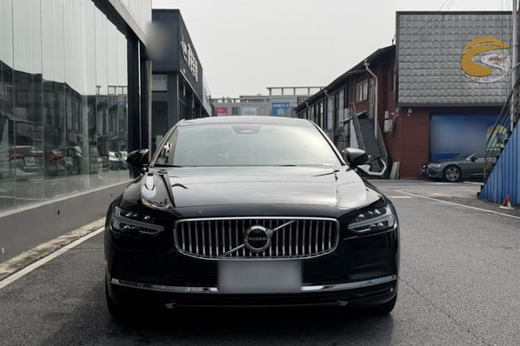 Used Volvo S90 2024 B5 Zhiyi Luxury Edition Exterior 3