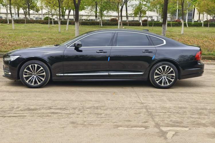 Used Volvo S90 2024 B5 Zhiyi Luxury Edition Exterior 3