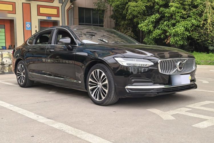 Used Volvo S90 2024 B5 Zhiyi Luxury Edition Exterior 3