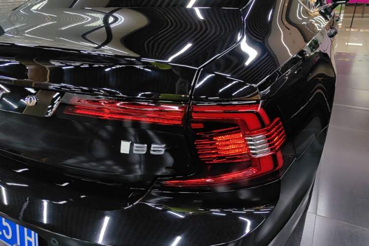 Used Volvo S90 2024 B5 Zhiyuan Luxury Edition Exterior 3