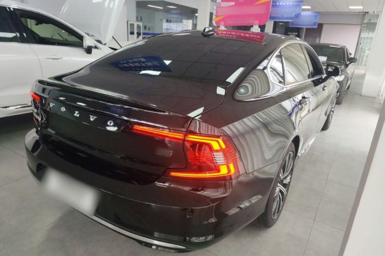 Used Volvo S90 2024 B5 Luxury Smart Edition Exterior 3