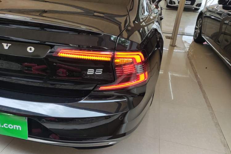 Used Volvo S90 2024 B5 Zhiyuan Luxury Edition Exterior 3