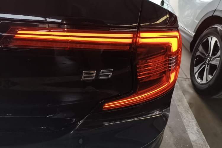 Used Volvo S90 2024 B5 Zhiyi Luxury Edition Exterior 3