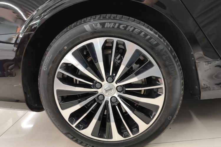 Used Volvo S90 2024 B5 Zhiyi Luxury Edition Exterior 3