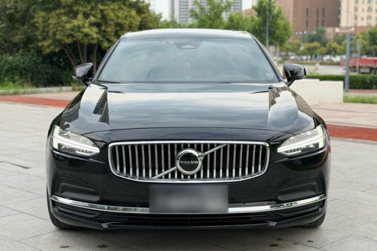 Used Volvo S90 2024 B5 Zhiyi Luxury Edition Exterior 3