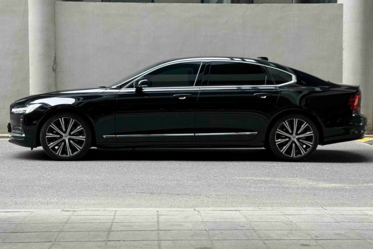 Used Volvo S90 2024 B5 Zhiyuan Luxury Edition Exterior 3
