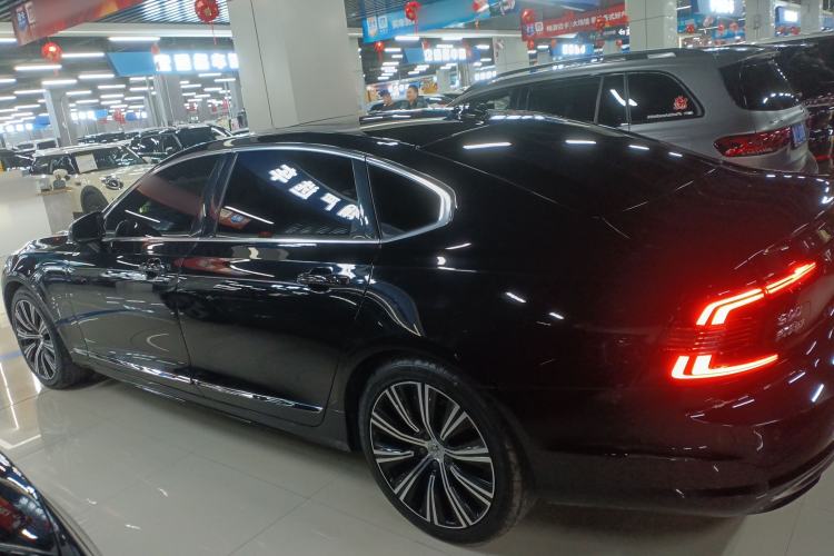 Used Volvo S90 2024 B5 Zhiyuan Luxury Edition Exterior 3
