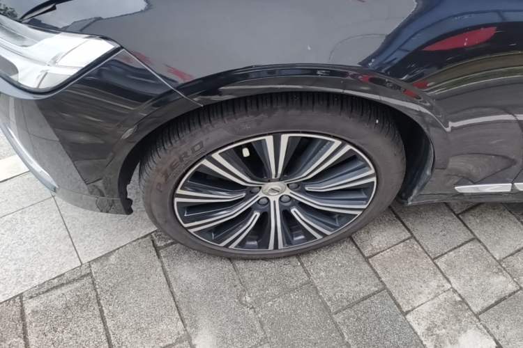 Used Volvo S90 2024 B5 Zhiyuan Luxury Edition Exterior 4