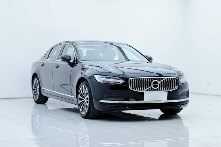 Used Volvo S90 2024 B5 Zhiyi Luxury Edition Exterior 4