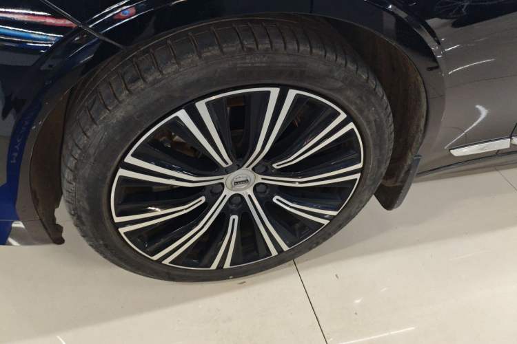 Used Volvo S90 2024 B5 Zhiyuan Luxury Edition Exterior 4