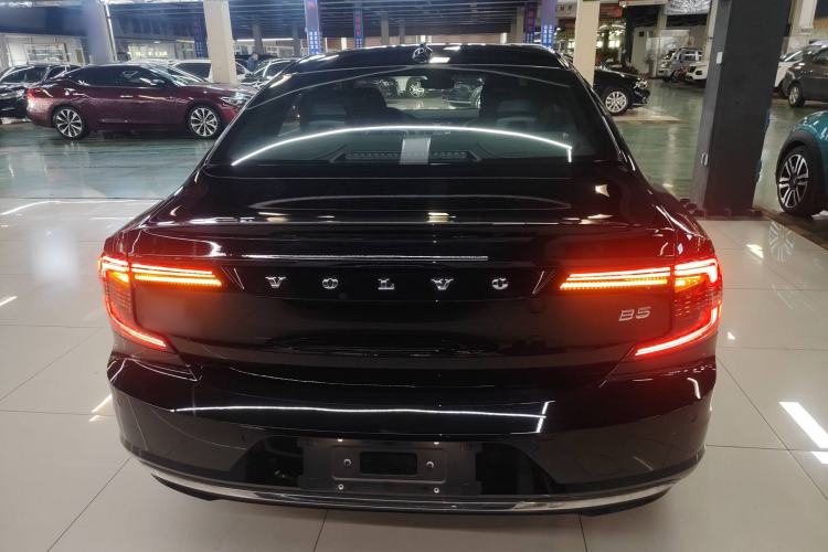 Used Volvo S90 2024 B5 Zhiyi Luxury Edition Exterior 4