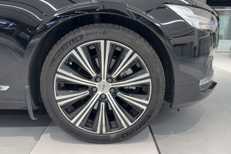 Used Volvo S90 2024 B5 Zhiyuan Luxury Edition Exterior 4
