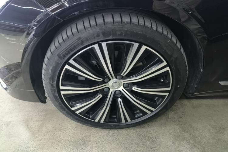 Used Volvo S90 2024 B5 Zhiyuan Luxury Edition Exterior 4
