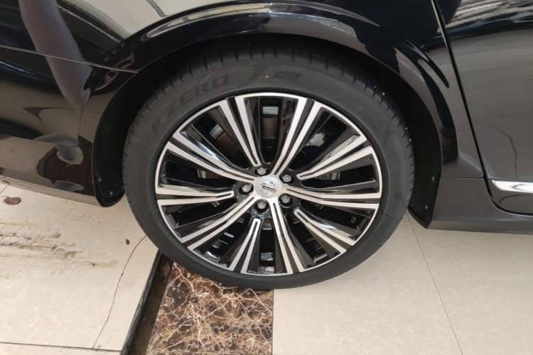 Used Volvo S90 2024 B5 Zhiyuan Luxury Edition Exterior 5