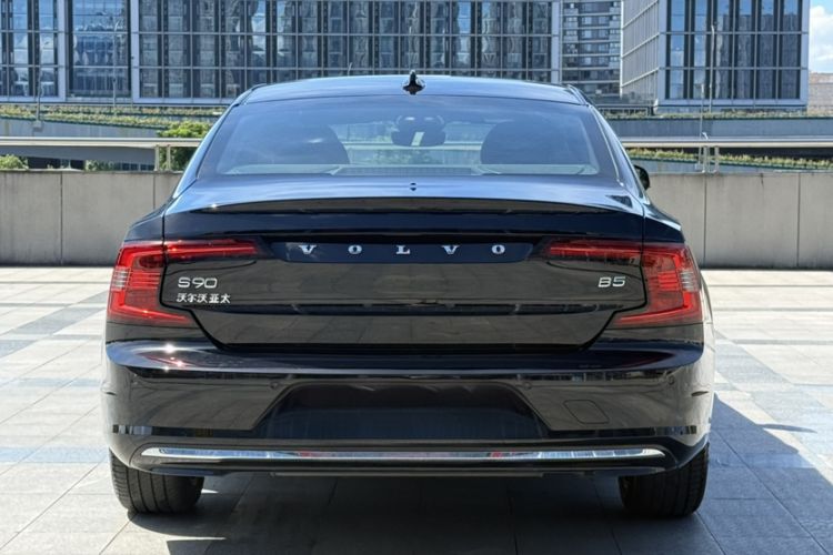 Used Volvo S90 2024 B5 Zhiyi Luxury Edition Exterior 6