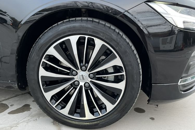 Used Volvo S90 2024 B5 Zhiyi Luxury Edition Exterior 6