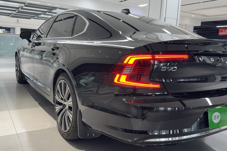 Used Volvo S90 2024 B5 Zhiyuan Luxury Edition Exterior 9