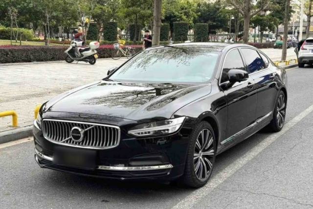 Used Volvo S90 2024 B5 Zhiyuan Luxury Edition