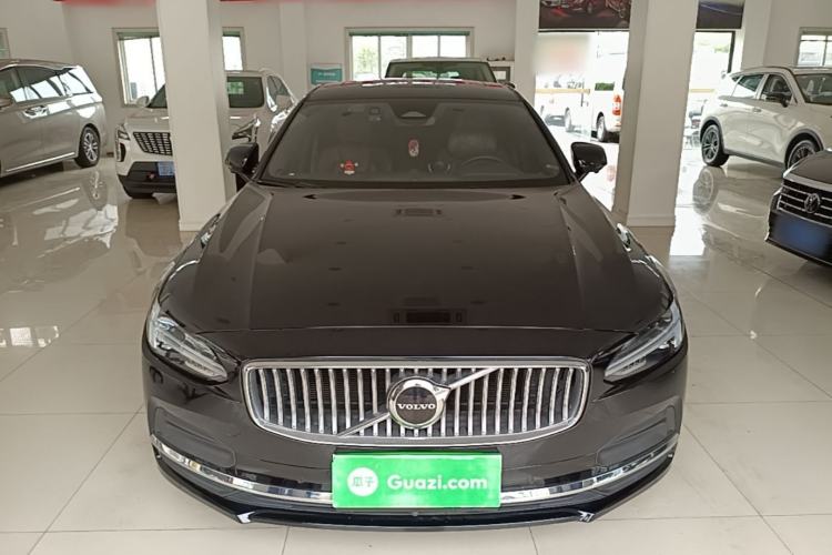 Used Volvo S90 2024 B5 Zhiyuan Luxury Edition Front