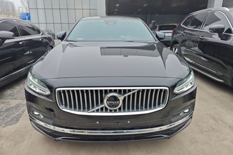 Used Volvo S90 2024 B5 Luxury Smart Edition Front