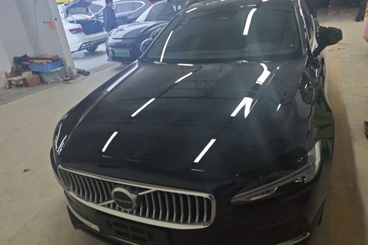 Used Volvo S90 2024 B5 Zhiyuan Luxury Edition Front