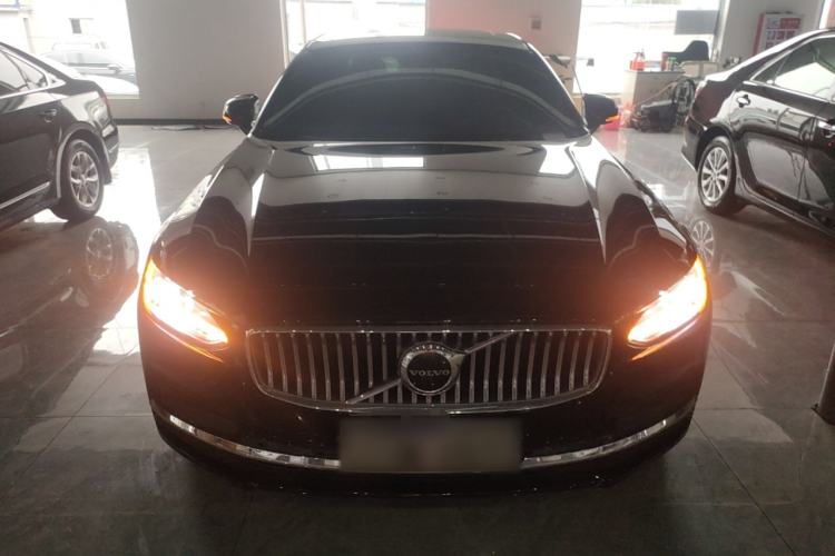 Used Volvo S90 2024 B5 Zhiyuan Luxury Edition Front