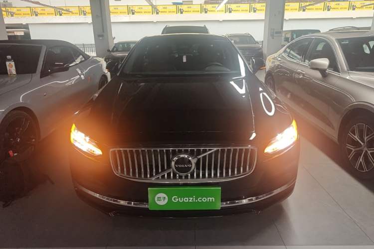 Used Volvo S90 2024 B5 Zhiyi Luxury Edition Front