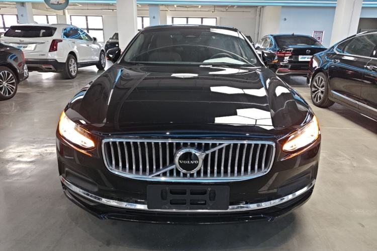 Used Volvo S90 2024 B5 Zhiyuan Luxury Edition Front