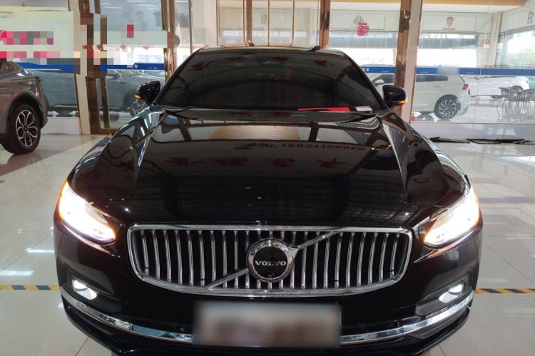 Used Volvo S90 2024 B5 Luxury Smart Edition Front