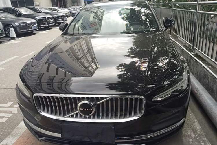 Used Volvo S90 2024 B5 Zhiyi Luxury Edition Front