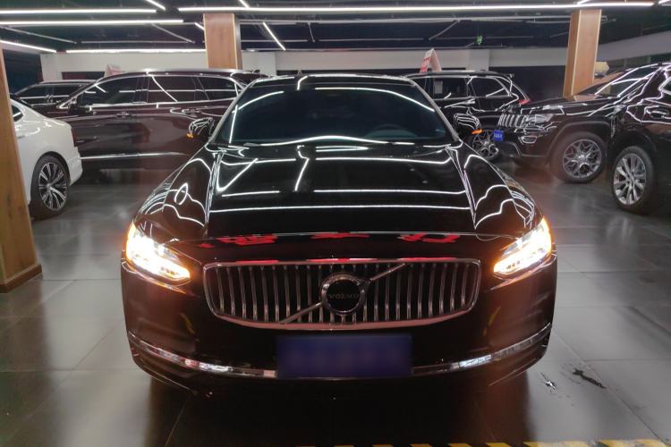 Used Volvo S90 2024 B5 Zhiyi Luxury Edition Front