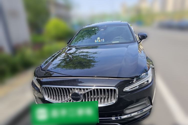 Used Volvo S90 2024 B5 Zhiyuan Luxury Edition Front