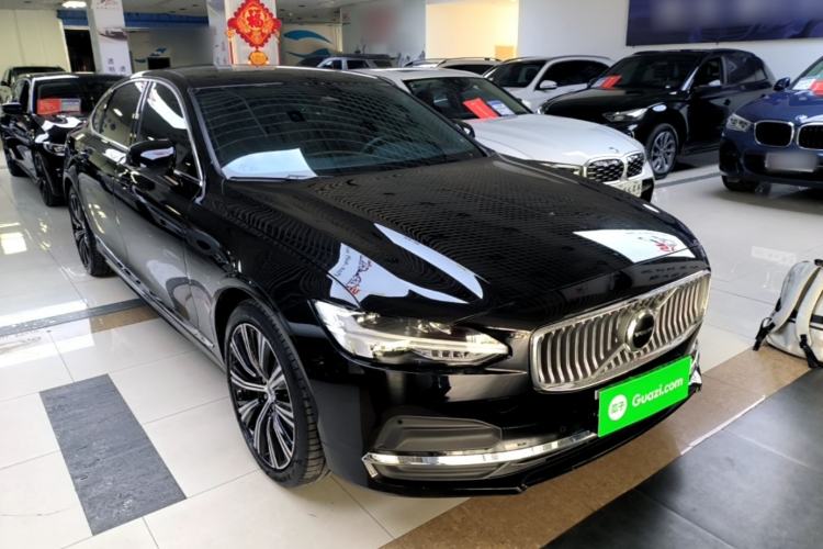 Used Volvo S90 2024 B5 Zhiyuan Luxury Edition Front Right 45 Deg