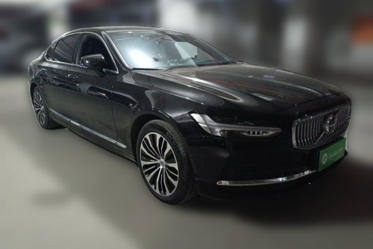 Used Volvo S90 2024 B5 Zhiyi Luxury Edition Front Right 45 Deg