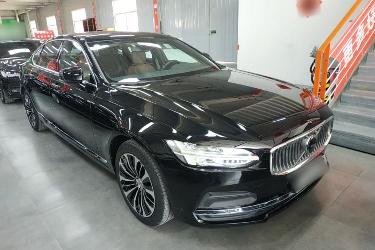 Used Volvo S90 2024 B5 Zhiyi Luxury Edition Front Right 45 Deg