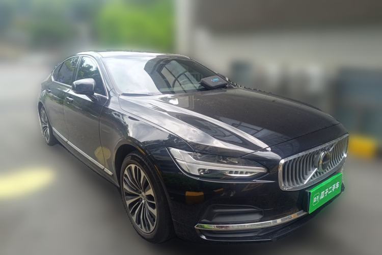 Used Volvo S90 2024 B5 Zhiyi Luxury Edition Front Right 45 Deg