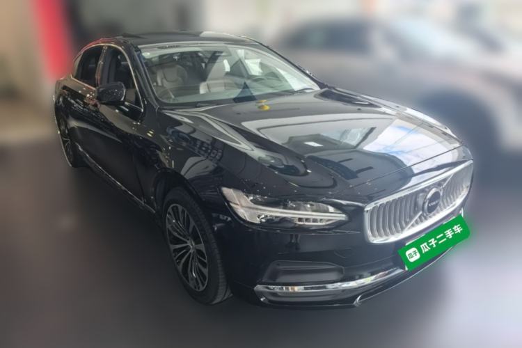 Used Volvo S90 2024 B5 Zhiyi Luxury Edition Front Right 45 Deg