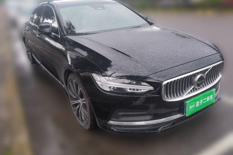 Used Volvo S90 2024 B5 Zhiyuan Luxury Edition Front Right 45 Deg