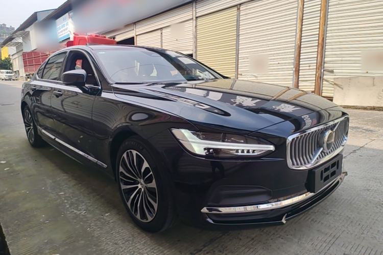 Used Volvo S90 2024 B5 Zhiyi Luxury Edition Front Right 45 Deg