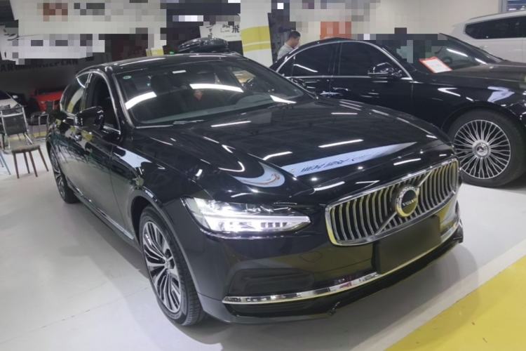 Used Volvo S90 2024 B5 Zhiyi Luxury Edition Front Right 45 Deg